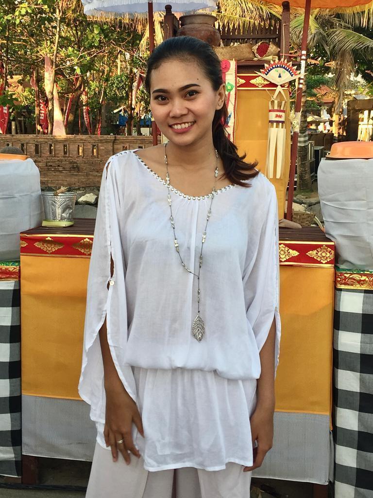 TOP SOLA White and Black - Lemongrass Bali Boutique